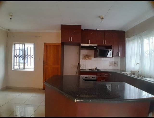 3 BEDROOM HOUSE FOR SALE IN ROSSLYN